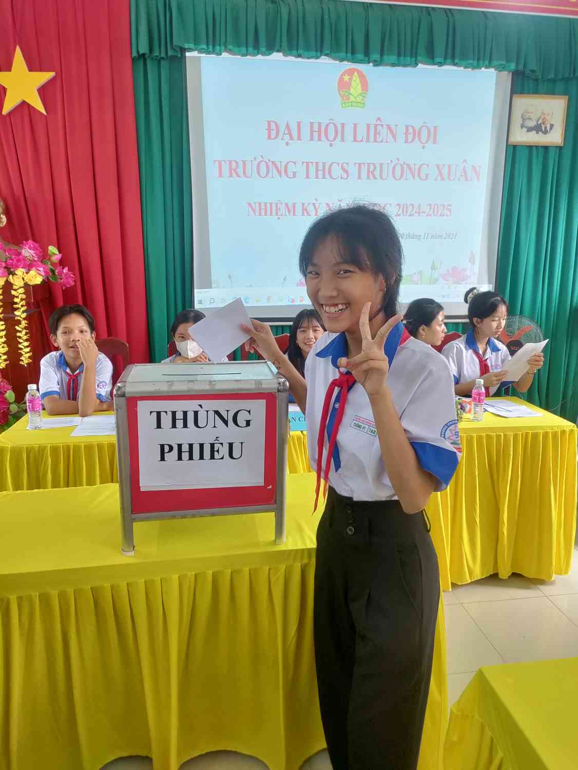 BỎ PHIẾU 1